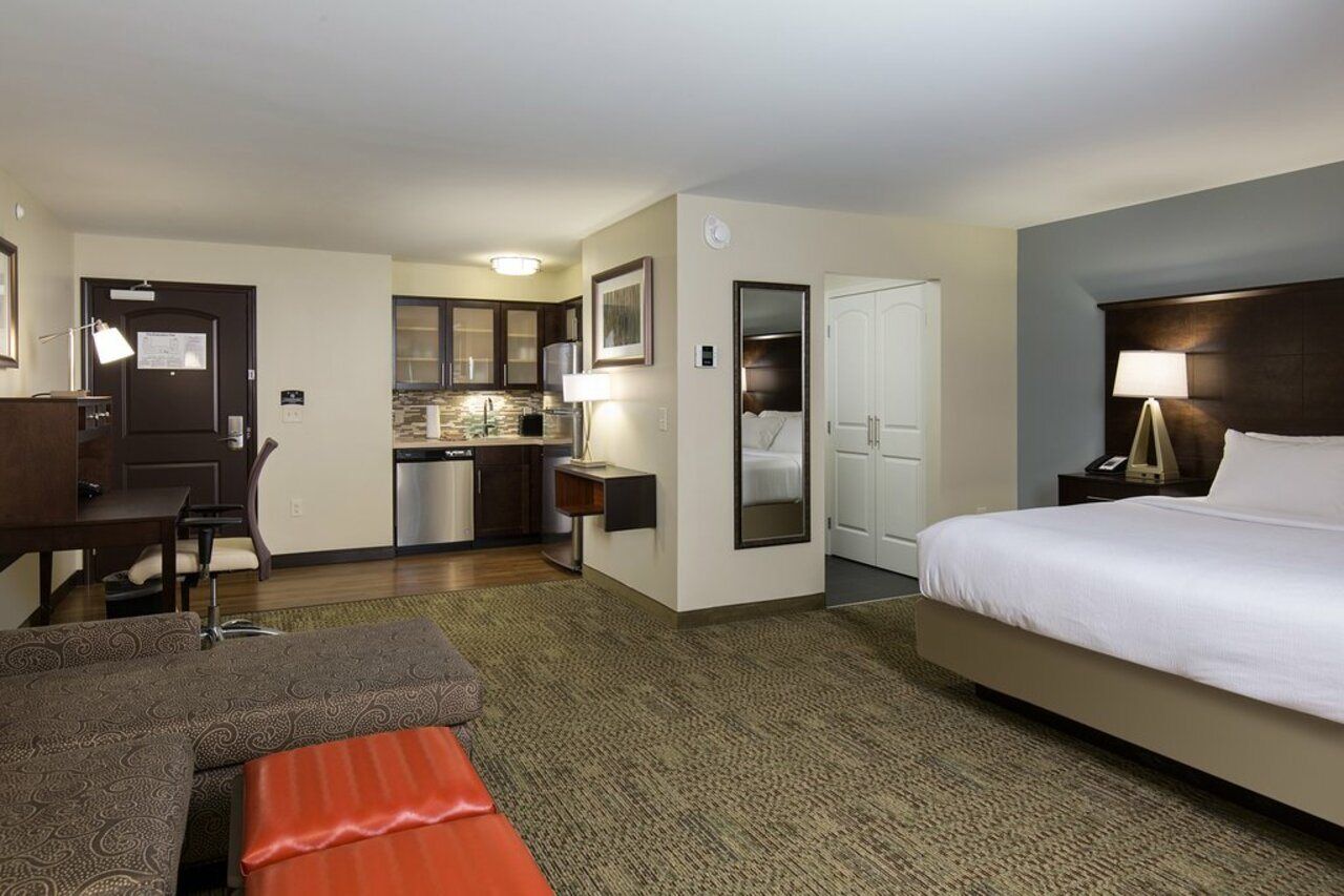 Staybridge Suites - Washington Dc East - Largo By Ihg Lake Arbor Exterior photo